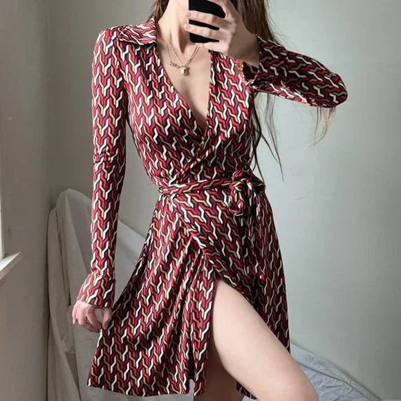 Vintage y2k Diane Von Furstenberg silk wrap dress Size 6 - Picture 1 of 5